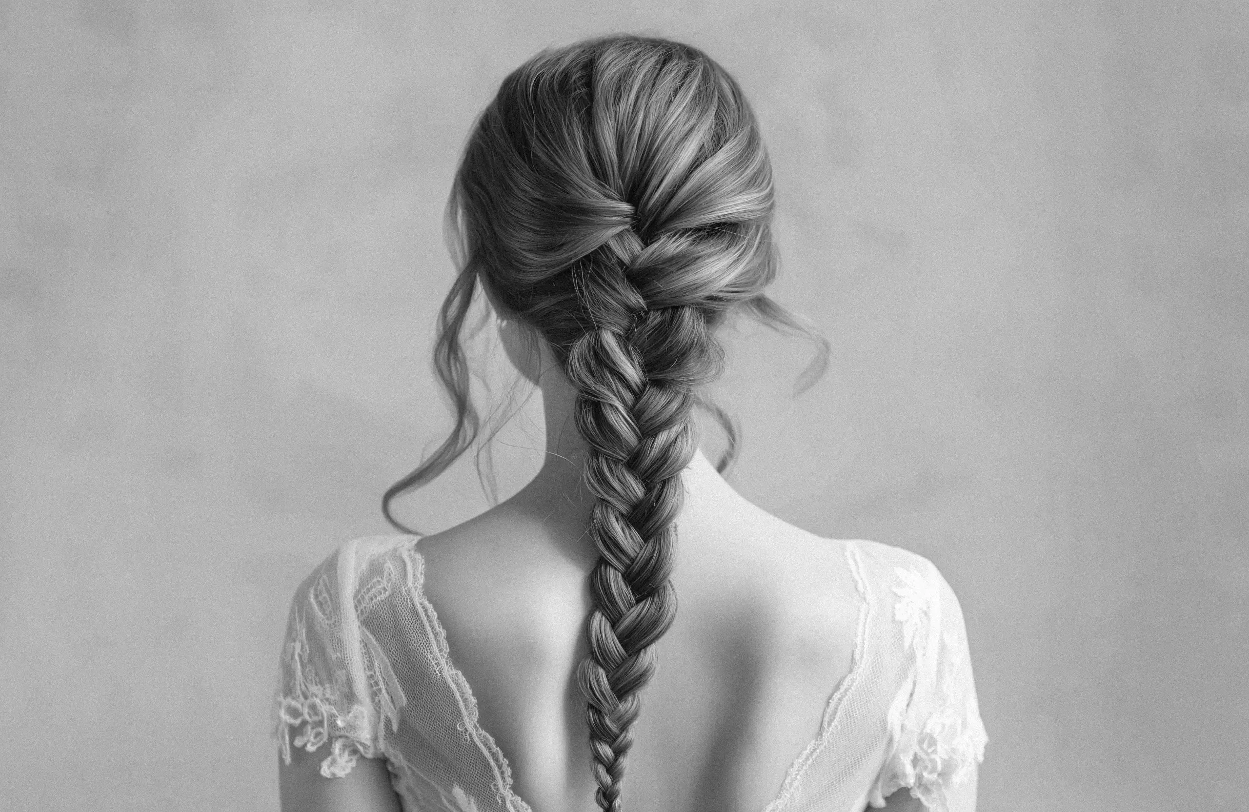 Cannes Image by notthoff La Biosthétique Friseur SW Hochzeit Braut Geflochtene Haare von hinten 1